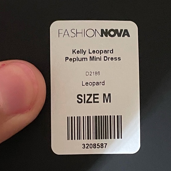 Fashion Nova Leopard Dress size M - Picture 4 of 5